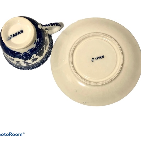 Vintage Oriental Flow Blue Mini Tea Cup Saucer Set Porcelain Japan Crazing 2.5" - Picture 4 of 9